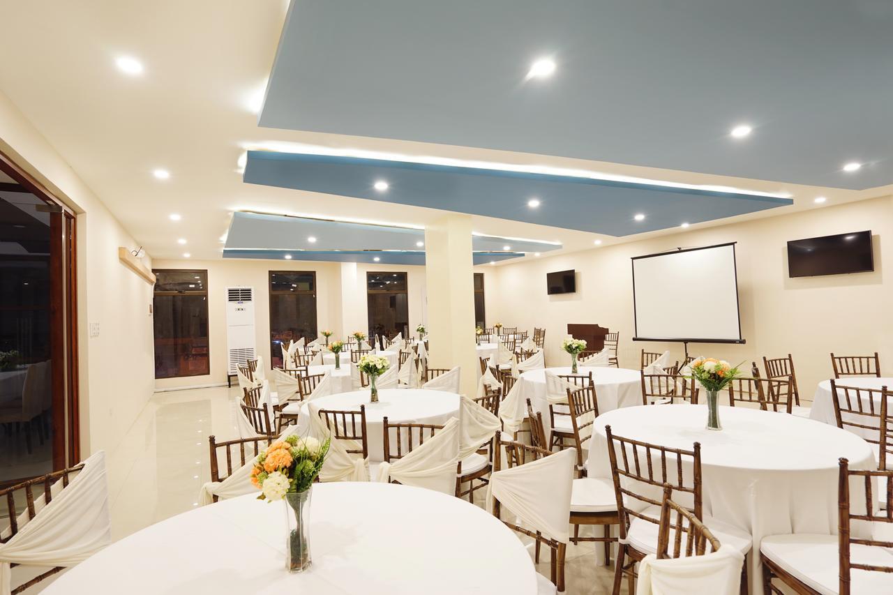 Baypark Hotel Calbayog Buitenkant foto
