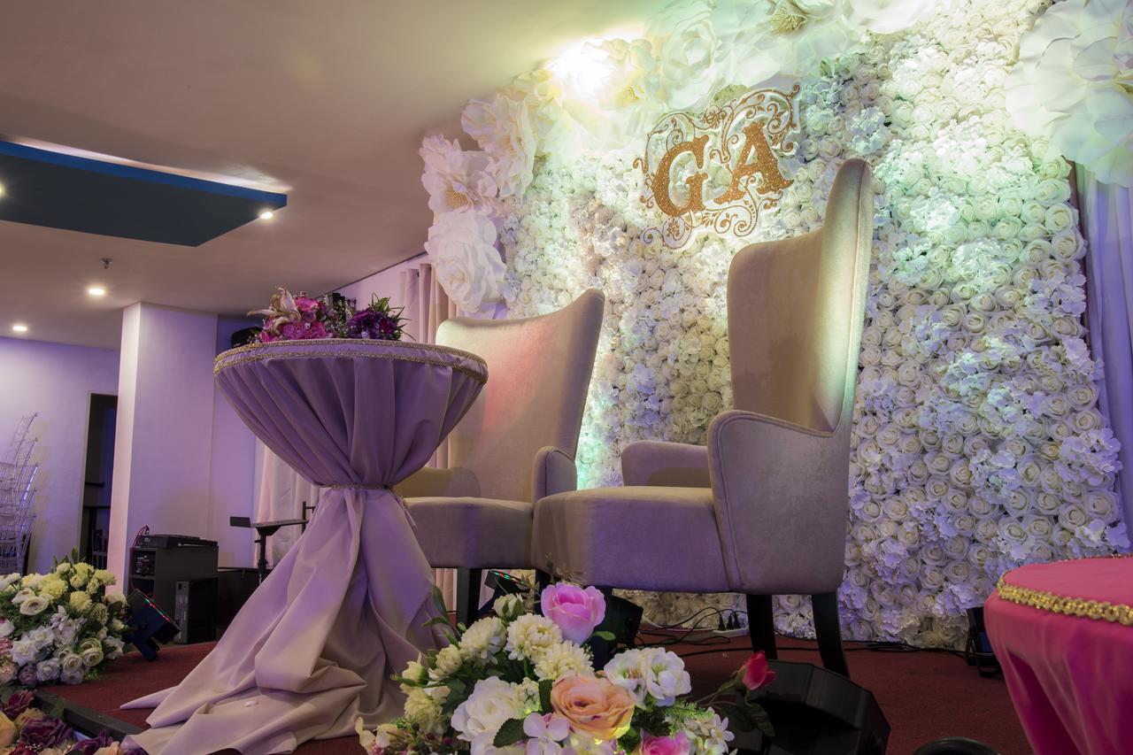 Baypark Hotel Calbayog Buitenkant foto