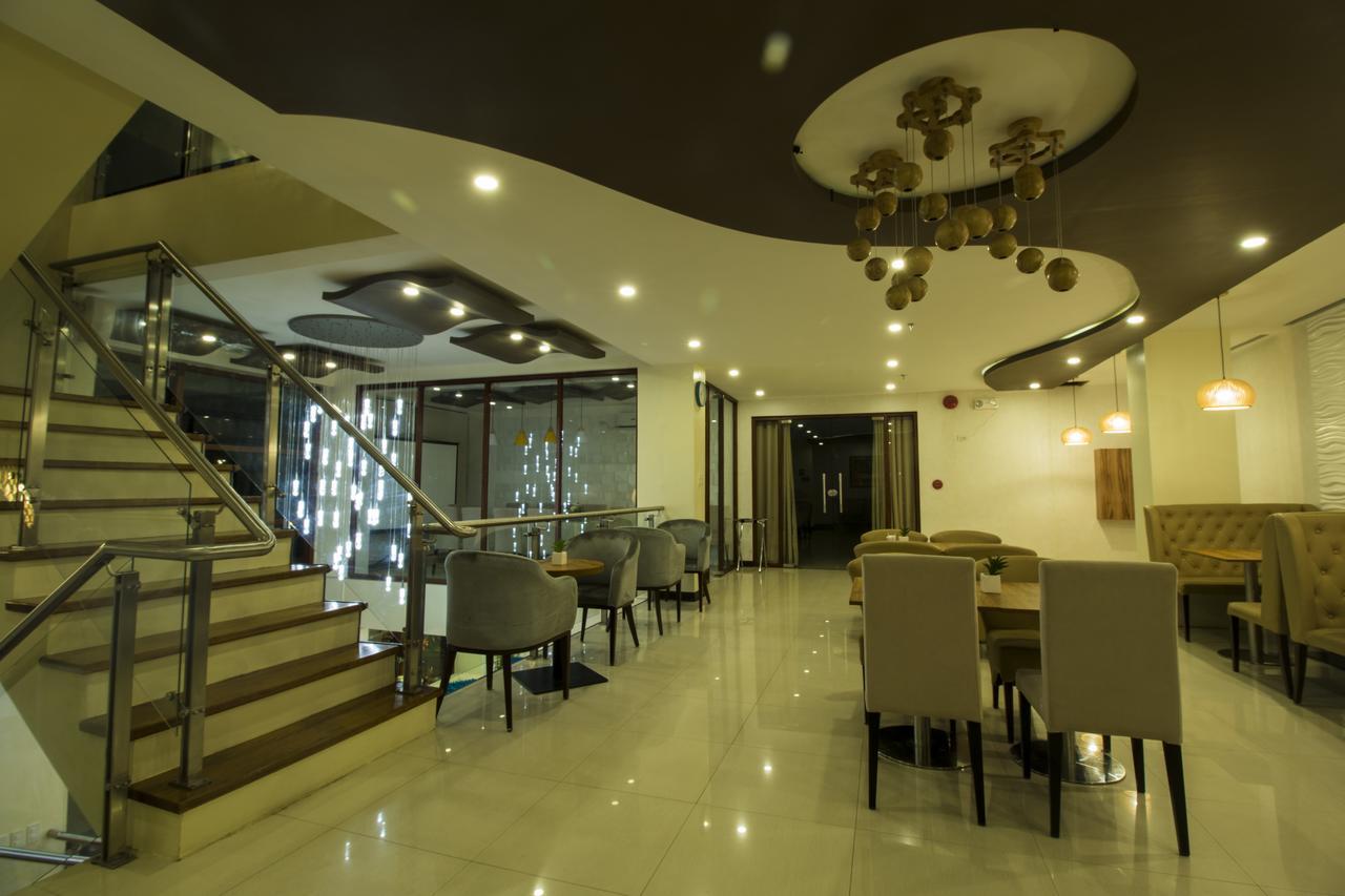 Baypark Hotel Calbayog Buitenkant foto